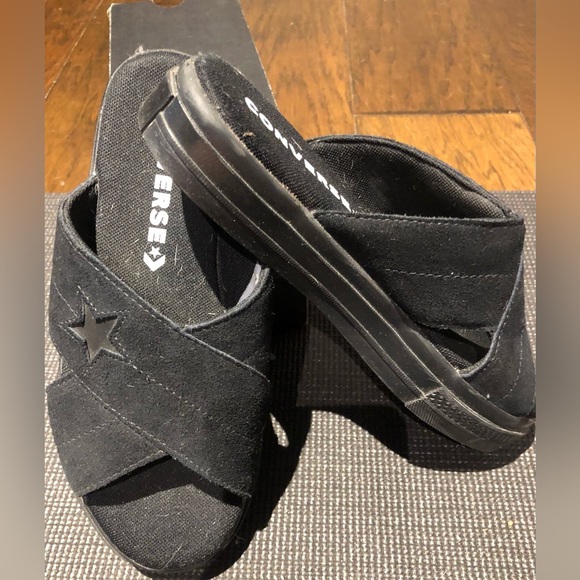 Converse size 7 new with box - Picture 2 of 4